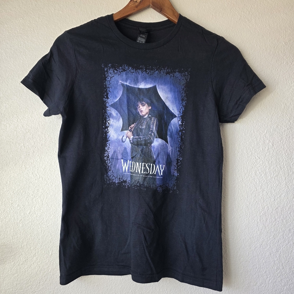 Wednesday Addams T-Shirt Adult Slim Fit  Small Black TV Show‎ Short Sleeve